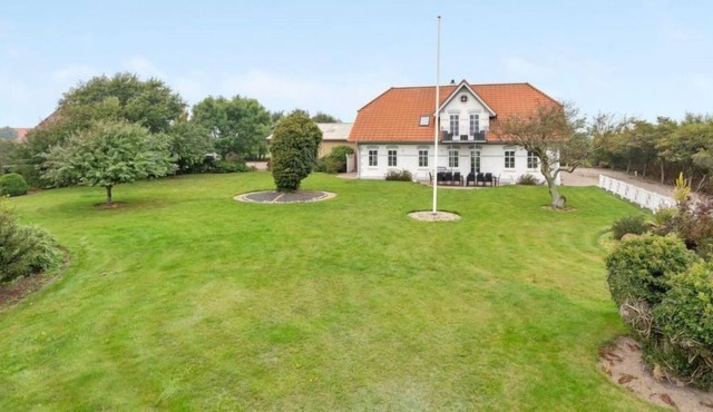 Vacation home "Singa" - 19km from the sea in Western Jutland in Højer - 14 persons, 6 bedrooms