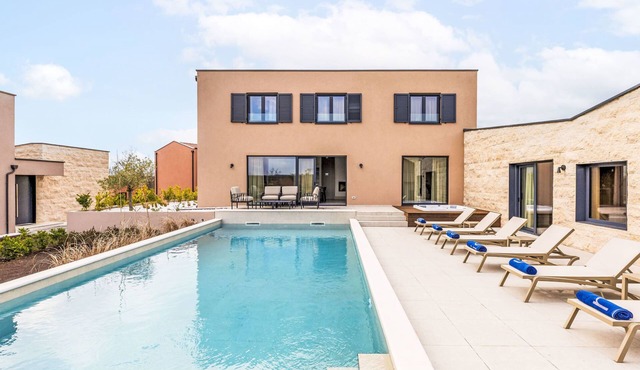 Vacation home Sola by Interhome
