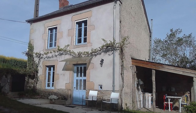 Vacation Home 'TinTin' with Mountain View, Pool, Terrace & Wi-Fi