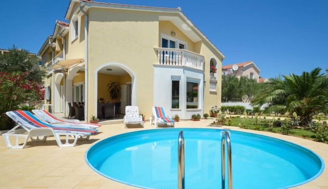 Vacation home Valdor by Interhome