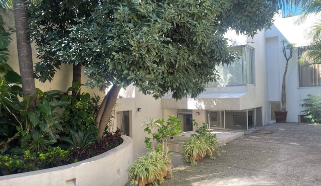 Vacation home Villa Colibri, pool, barbecue, 15 people
