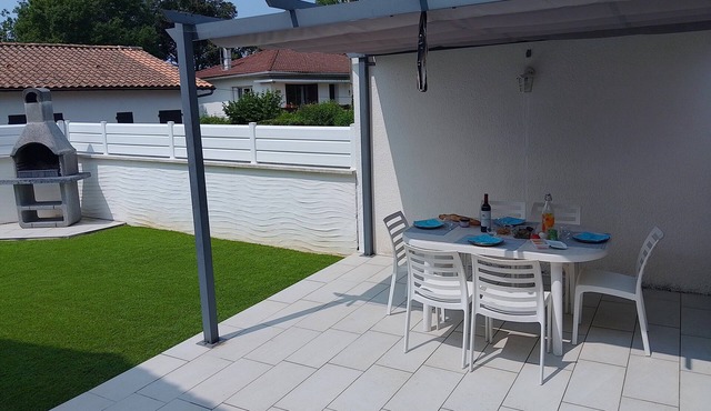 Vacation home/Villa Royan/Vaux sur mer 250 m from the sea, close to shops