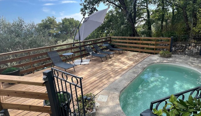 Vacation Home "Villa Robinson Belvedere" with Mountain View, Private Pool & Wi-Fi
