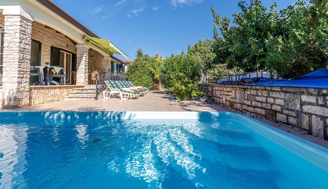 Vacation home Villa Rogovici with private pool