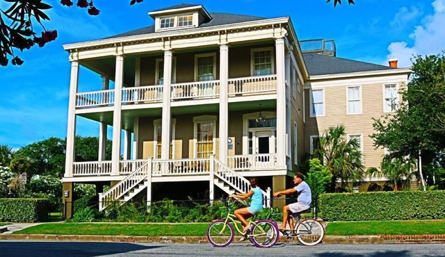 Vacation Home With Full Staff