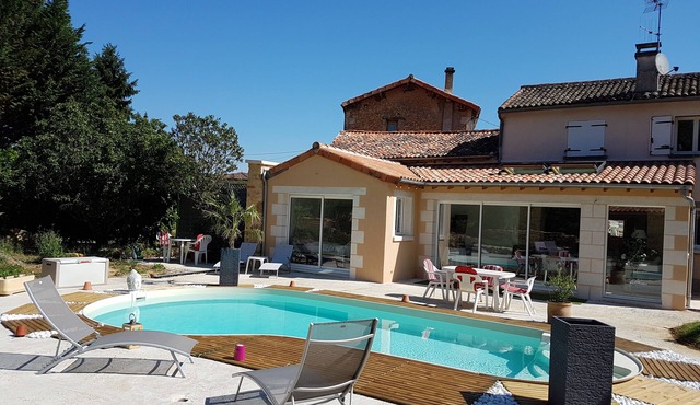 Vacation home with pool/7 persons "Aux Petits Bonheurs