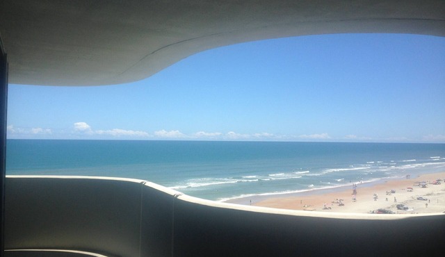 Vacation in Paradise - Modern, Luxurious Oceanfront Condo on Daytona Beach