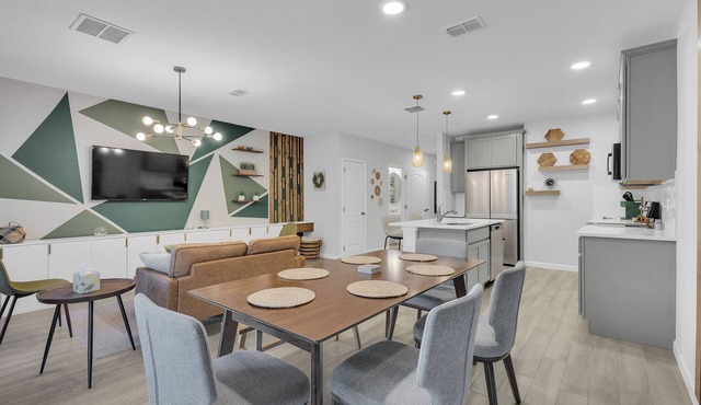 Vacation pad - w/pool, close to Lake Nona & Orlando
