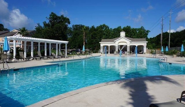 Vacation Paradise near beach sleeps 6+