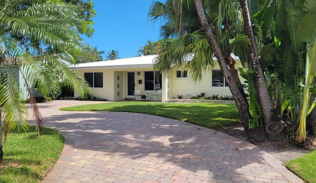 Vacation Perfection! Retreat, Refresh & Recharge in Your Private Tropical Oasis