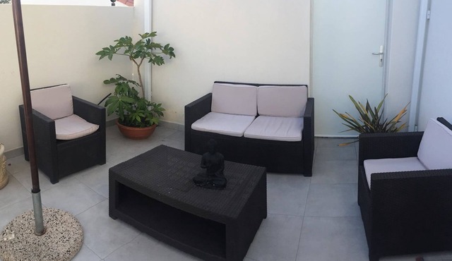 VACATION RENTAL VILLA NEAR MONTPELLIER