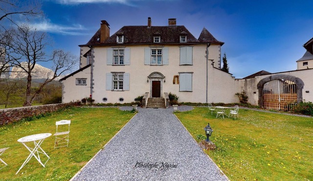 Vacation rental Château de Porthos up to 6 people south west Pyrenees Mountains