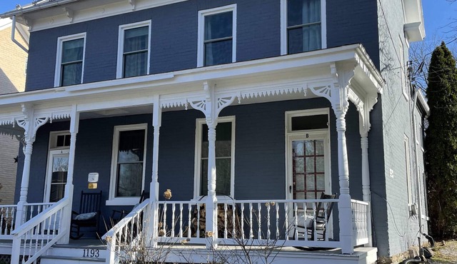 Vacation Rental: Armory Quarters A