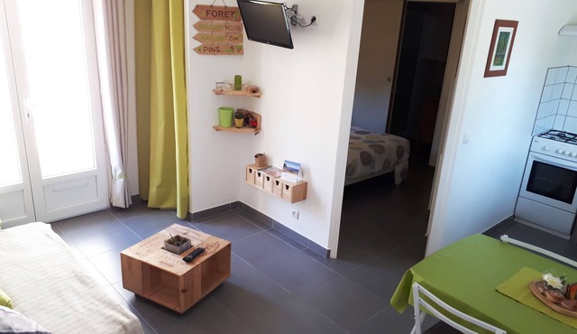 Vacation rental Bassin d'Arcachon 2/3 pers quiet location close to amenities and beach