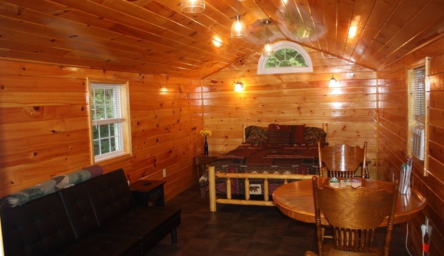 Vacation Rental Cabin, Keuka Lake Outlet-Trail, Wine Trail. Brand New in 2016