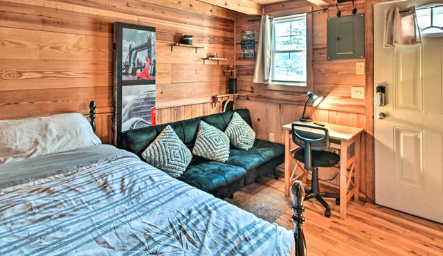 Vacation Rental Cabin Near Fayetteville