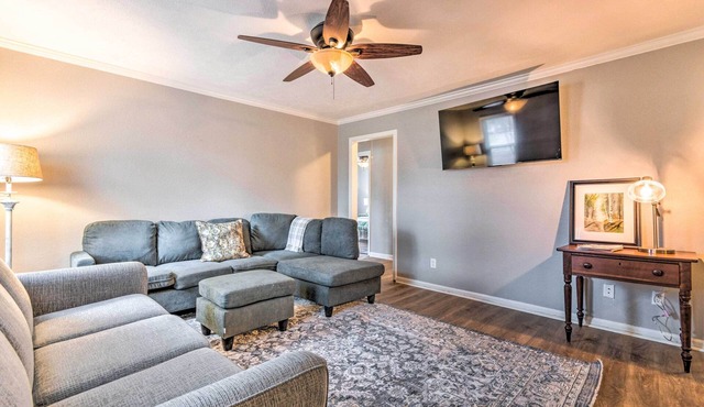 Vacation Rental Home ~ 15 Mi to Little Rock