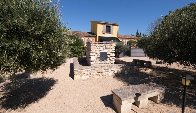 Vacation rental house with pool FONTVIEILLE LS1-415