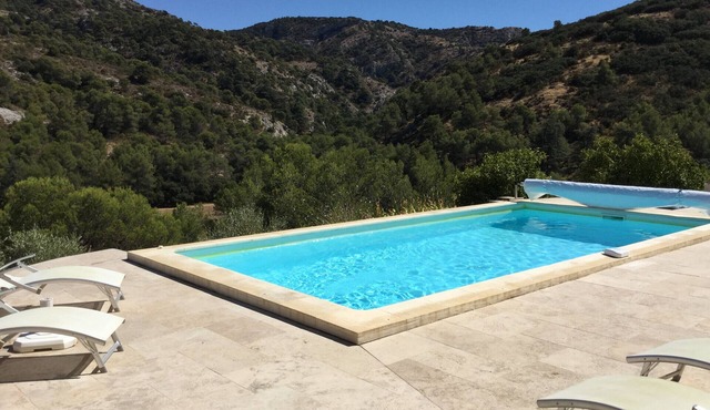 Vacation rental house with pool CAVAILLON LS2-292