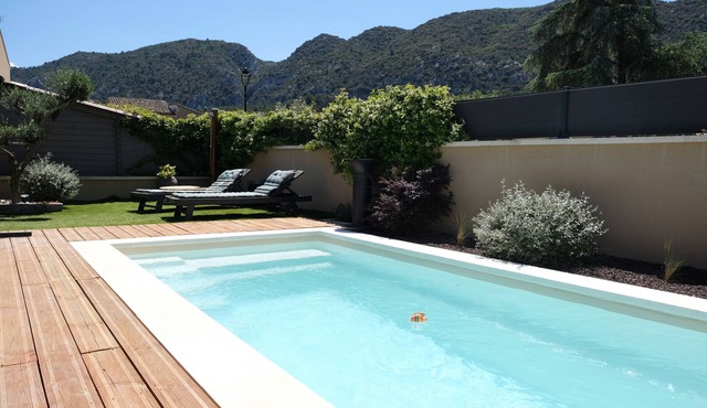 Vacation rental house with pool MAUBEC LS2-437