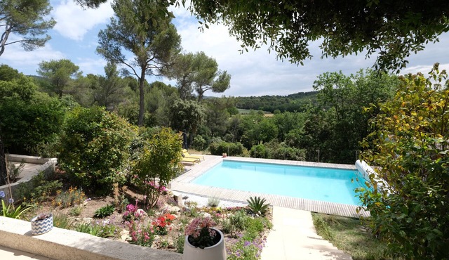 Vacation rental house with pool PUGET LS2-405