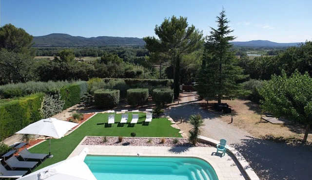 Vacation rental house with pool PUGET LS2-427