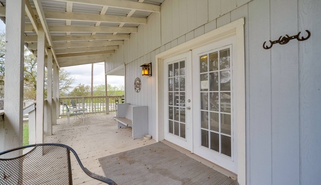Vacation Rental in Kerrville: Pets Welcome!