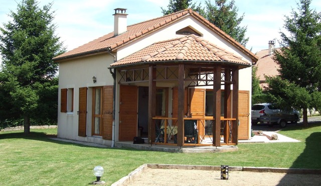 * Vacation rental on Lake Naussac Lozère