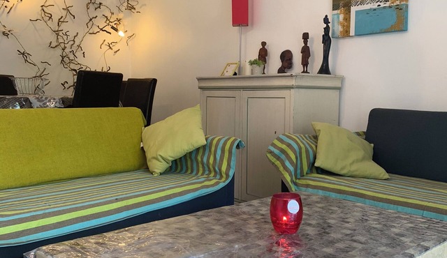 Vacation rental single-storey house with 3 bedrooms, garden and parking space