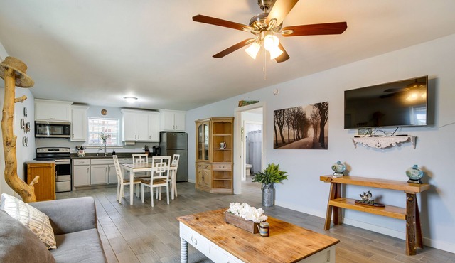 Vacation Rental w/ Community Hot Tub & Indoor Pool