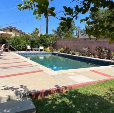Vacation Rental w Pool &Garden 6 Guests near CSUN