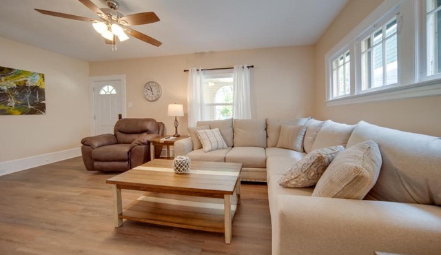Vacation Rental with Porch and Views of Lake Erie!
