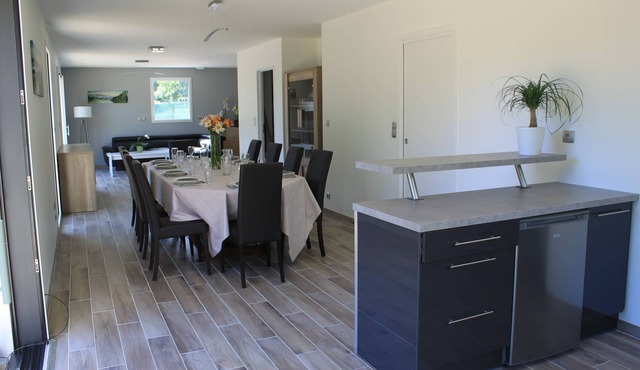 Vacation Rentals 11 people