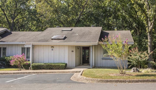 Vacation Resort Condos By the Stunning Ozark Mountains