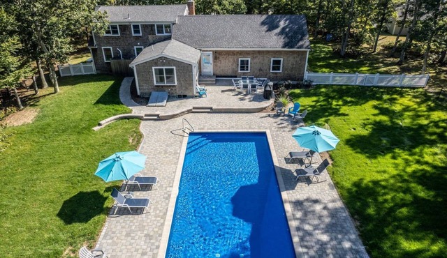 Vacation Station: 116-BG Heated Pool, Newly Furnished, Fresh Water Pond Access