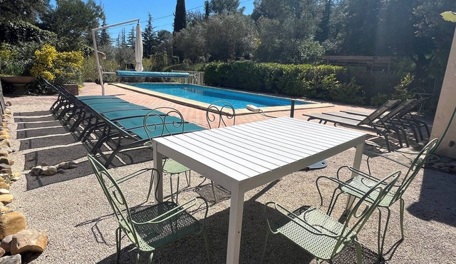 Vacation villa 10 p with heated pool Anduze (Cevennes) Z.Fr 4 bedrooms 2 bathrooms