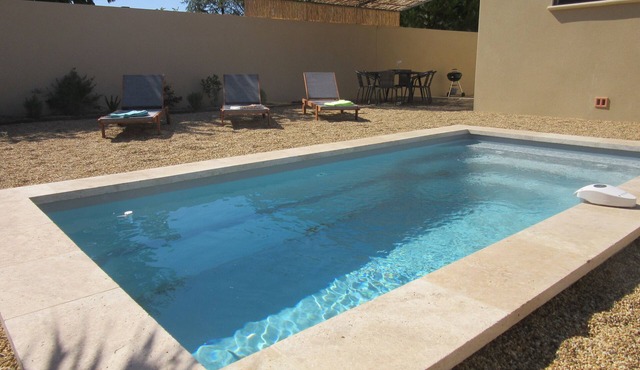 VACATION VILLA 4 STARS 6 PERS WITH HEATED POOL IN PROVENCE