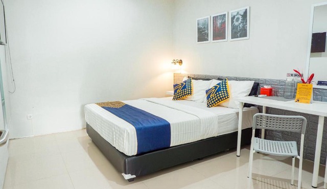 Vaccinated Staff - OYO 2279 Rumah Teteh Syariah