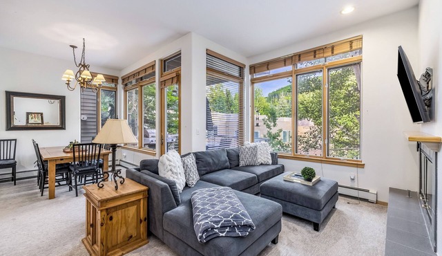 Vail Condo in the Heart of Lionshead - Close to lifts!