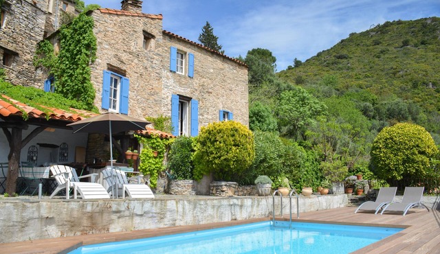 Vakantiehuis met een Fantastisch Uitzicht Over de Vallei en de Rivier de Orb