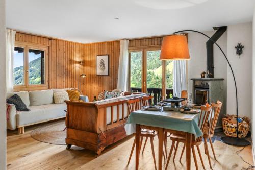 Val d'Illiez, 6 pers - balcon et vue - parking