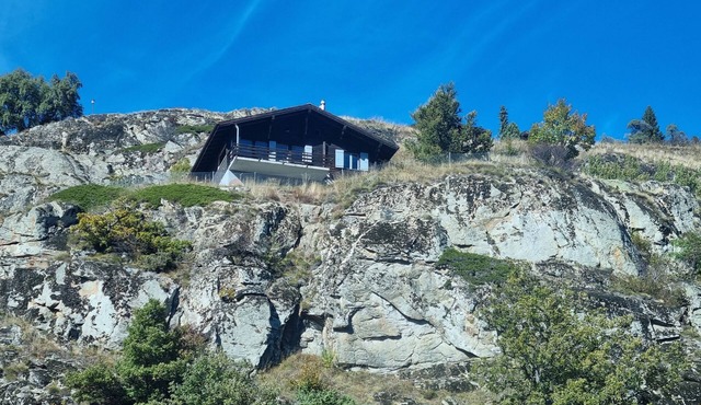 Valais, chalet 1500m south facing, nature, peace, panoramic view, comfort, sport