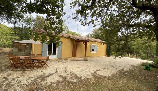 Valaurie , Villa 80m2, 4 Chambres. Jardin .piscine