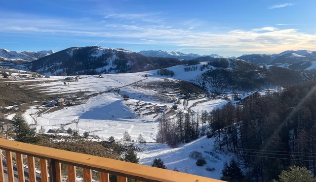 VALBERG Beautiful apartment, quiet, open view, private parking