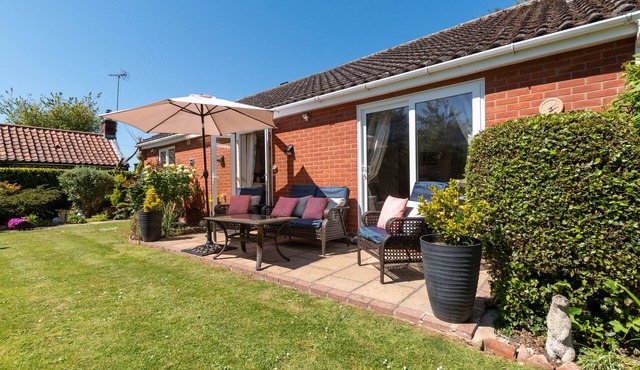 Valdoon - Two Bedroom House, Sleeps 4