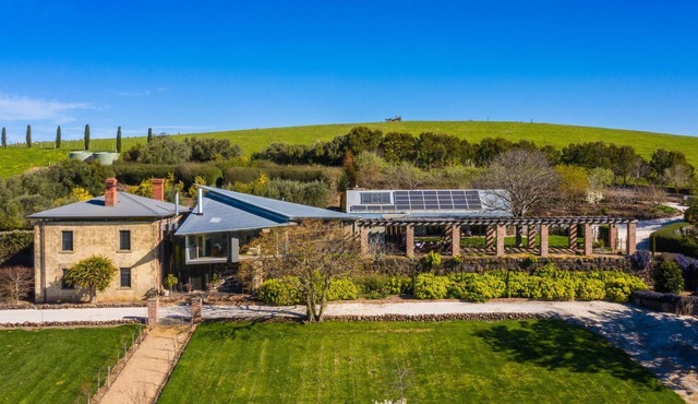 Vale Hill House A breathtaking country estate