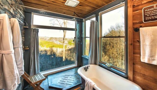 Valhalla Sky Suite at Hisaw Gap Romantic Retreat