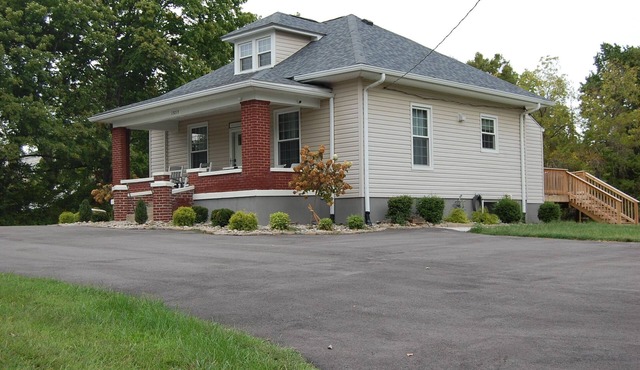 Valhalla View Home-Minutes to Golf Course-Perfect for Golfers, Horses, Trailers