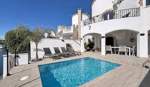 VALIRA PISCINE AMARRE Empuriabrava - INTERimmo