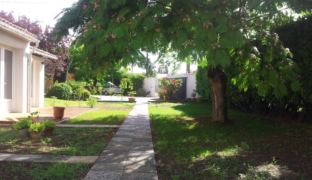 Vallée de la Boutrie Contemporary cottage near the Marais Poitevin